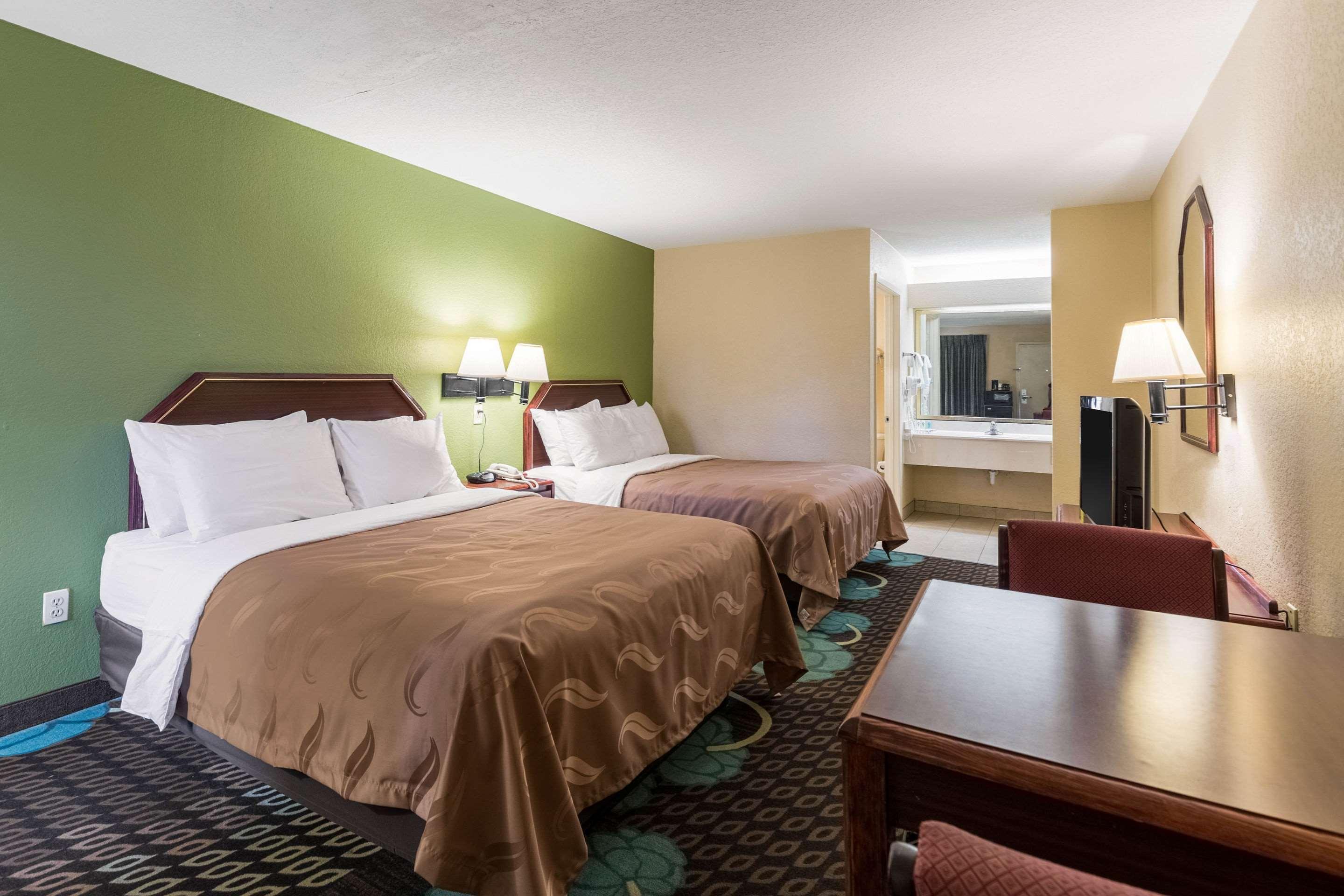 Quality Inn Александрия Экстерьер фото