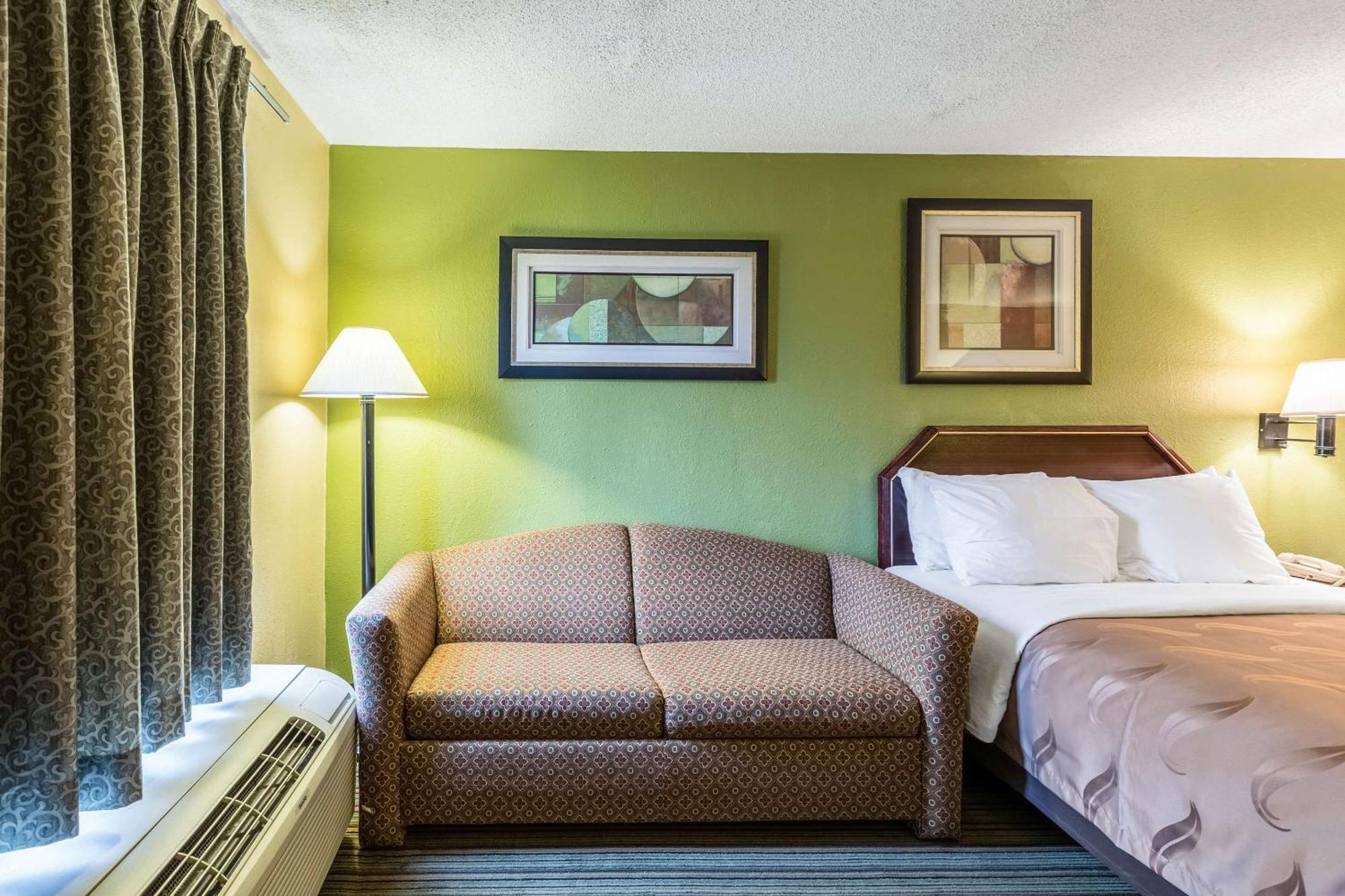 Quality Inn Александрия Экстерьер фото