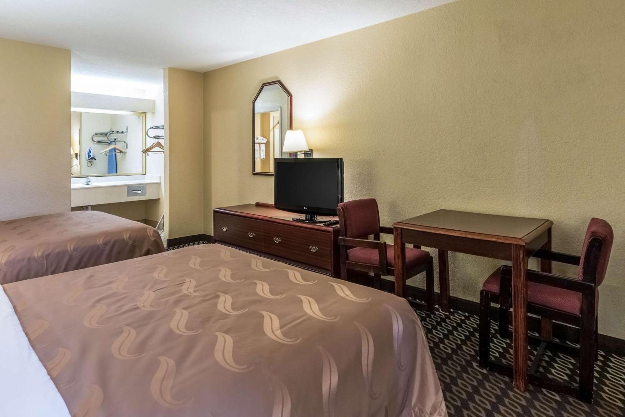 Quality Inn Александрия Экстерьер фото