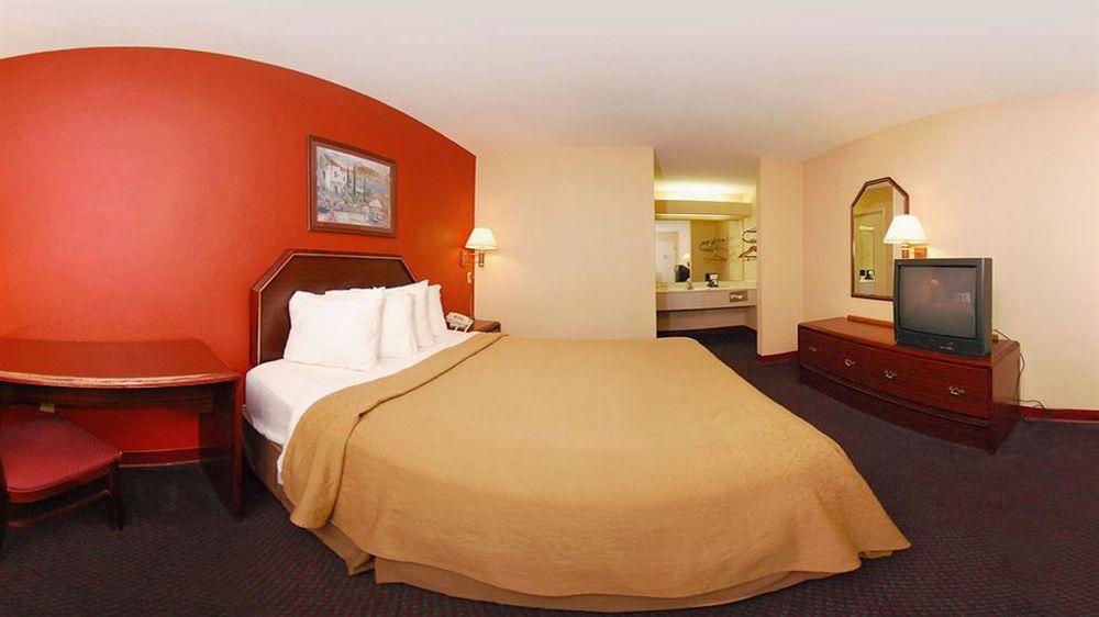 Quality Inn Александрия Экстерьер фото